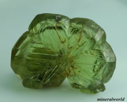 画像1: 天然グリーニッシュ・クリソベリル結晶（輪座双晶）＊10.53ct＊スリランカ-Deniyaya産