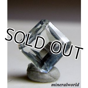 画像: レア＊天然カラーレス・ジェレメジェバイト＊ナミビア産＊0.50ct