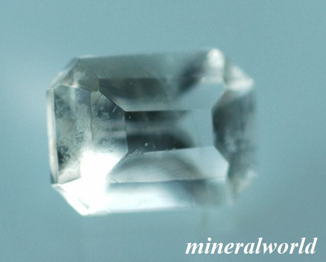 天然ウェーウェライト＊0.118ct＊チェコ産＊中宝研のソーティング付き ミネラル ワールド (ウィジェセカラ チャンダナ