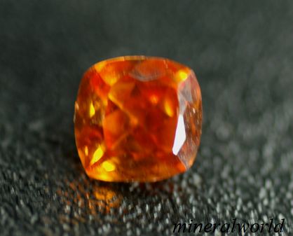 画像: 合成ジンサイト（合成ジンカイト）＊0.62ct