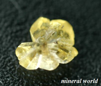 画像: 天然クリソベリル結晶＊0.60ct＊スリランカ-KAHAWATTA産
