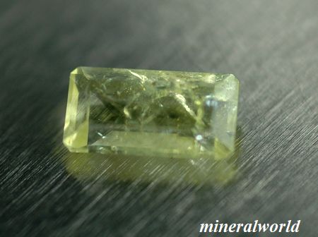 画像: レア＊天然リューコフェナイト＊0.285ct＊未処理＊カナダ産＊中央宝石研究所のソーティング付き