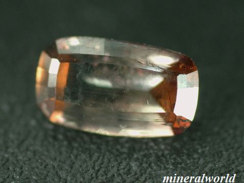 画像1: 強い多色性＊天然アキシナイト＊マルチカラー＊パキスタン産＊0.77ct＊未処理