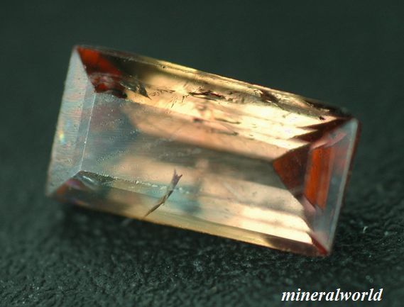 画像: 強い多色性＊天然アキシナイト＊マルチカラー＊パキスタン産＊2.02ct＊未処理