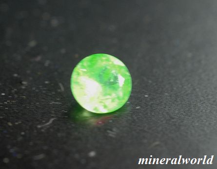 画像: レア＊蛍光性＊天然ウィレマイト＊0.10ct＊未処理