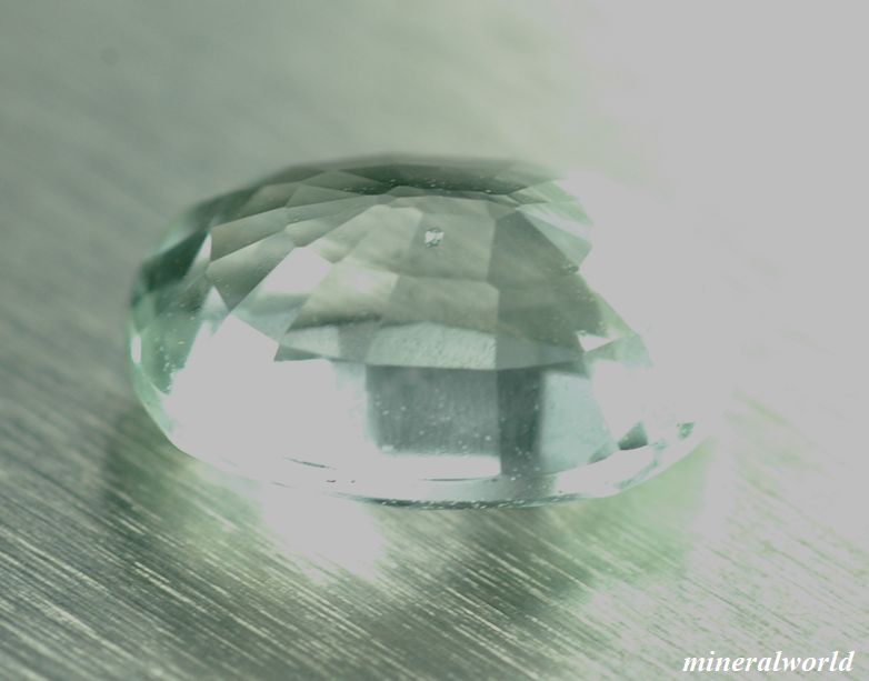 画像: 天然ほぼ無色クリソベリル＊1.072ct＊スリランカ産＊無処理＊日独宝石研究所ソーティング付き