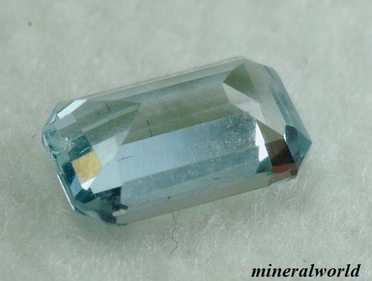 画像: 天然ライトブルーサファリン＊0.457ct＊無処理＊マダガスカル産 ＊日独宝石研究所のソーテイング付き